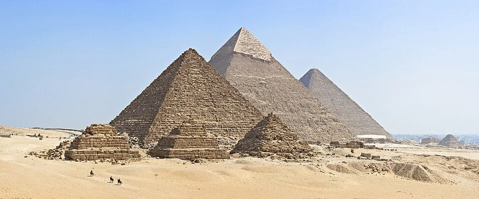 埃及 · Giza pyramid complex
