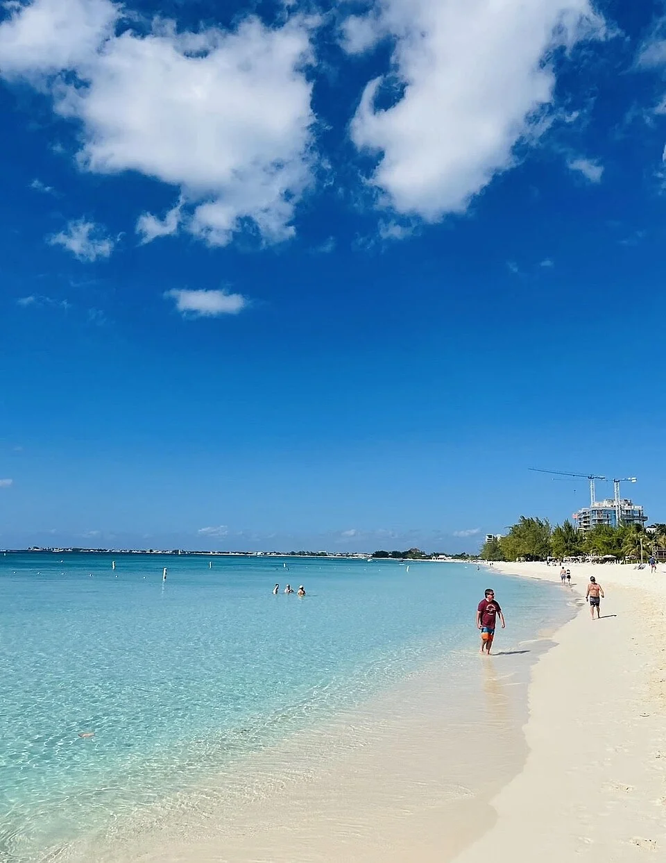 开曼群岛 · Seven Mile Beach, Grand Cayman