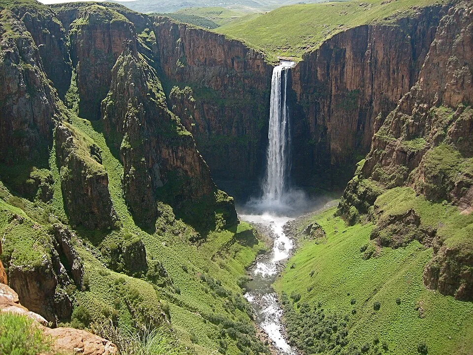 莱索托 · Maletsunyane Falls