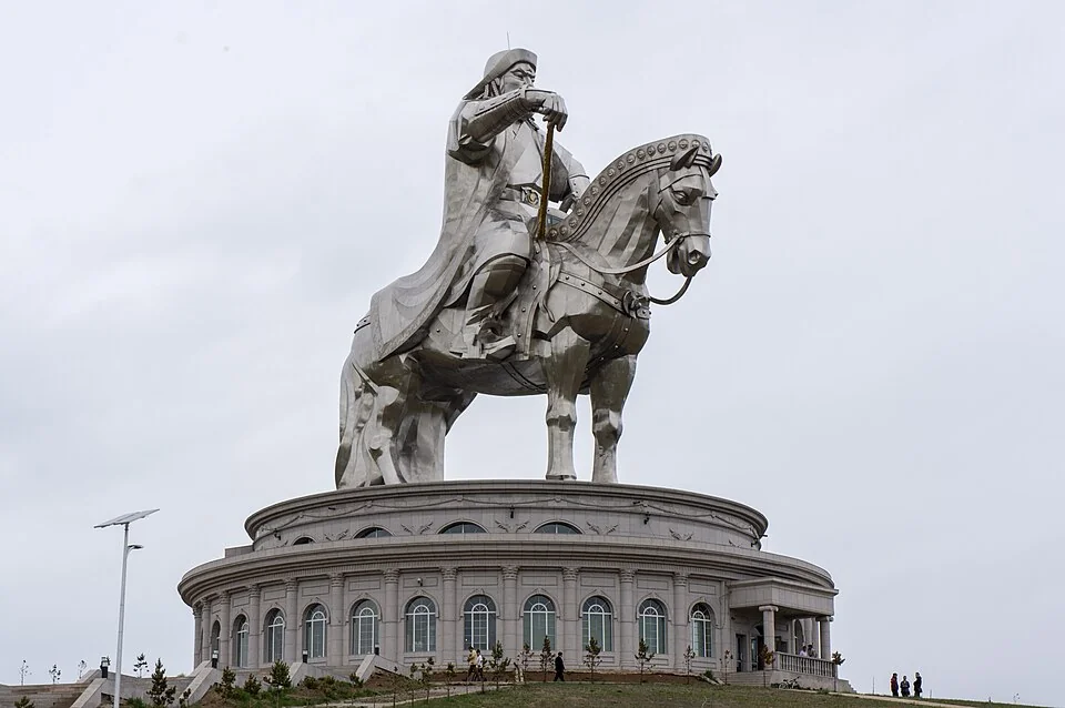 蒙古 · Genghis Khan Equestrian Statue