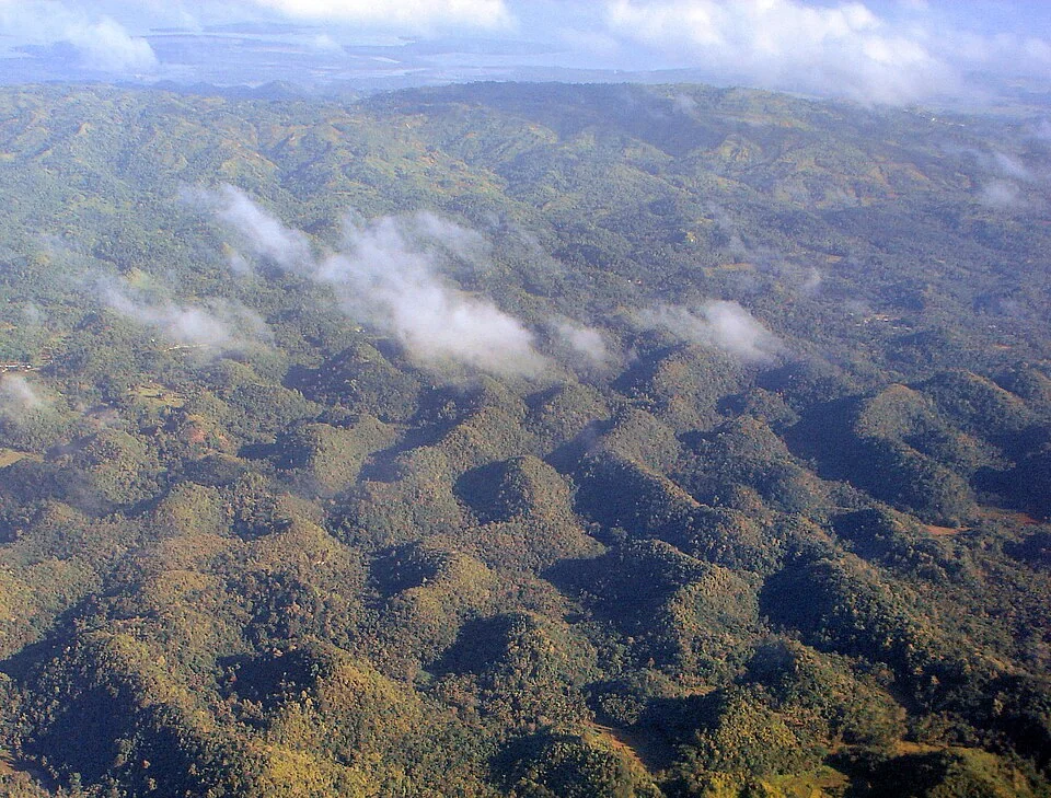 菲律宾 · Chocolate Hills